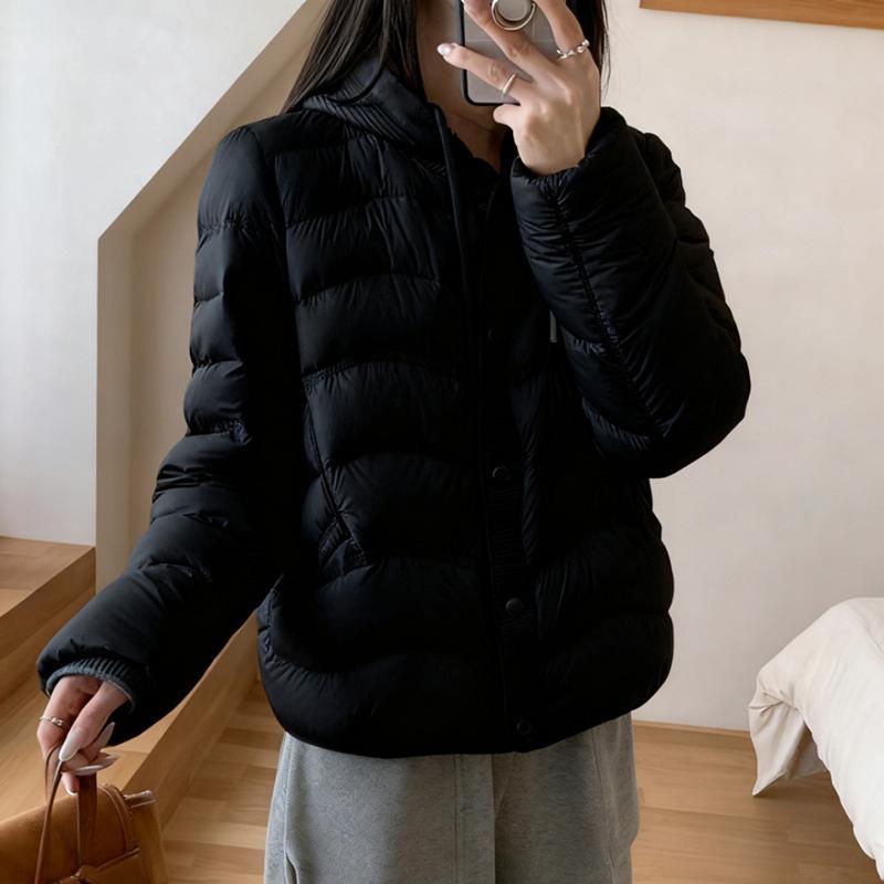 Winter New Short Down Jacket Women's White Duck Down Knitted Hooded Warm Jacket Small Man