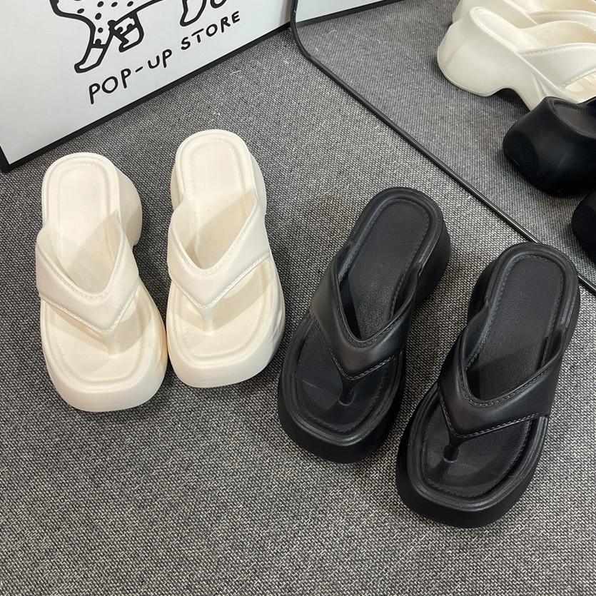 New summer thick-soled thick-heeled slippers, women's summer thick-soled seaside cool slippers
