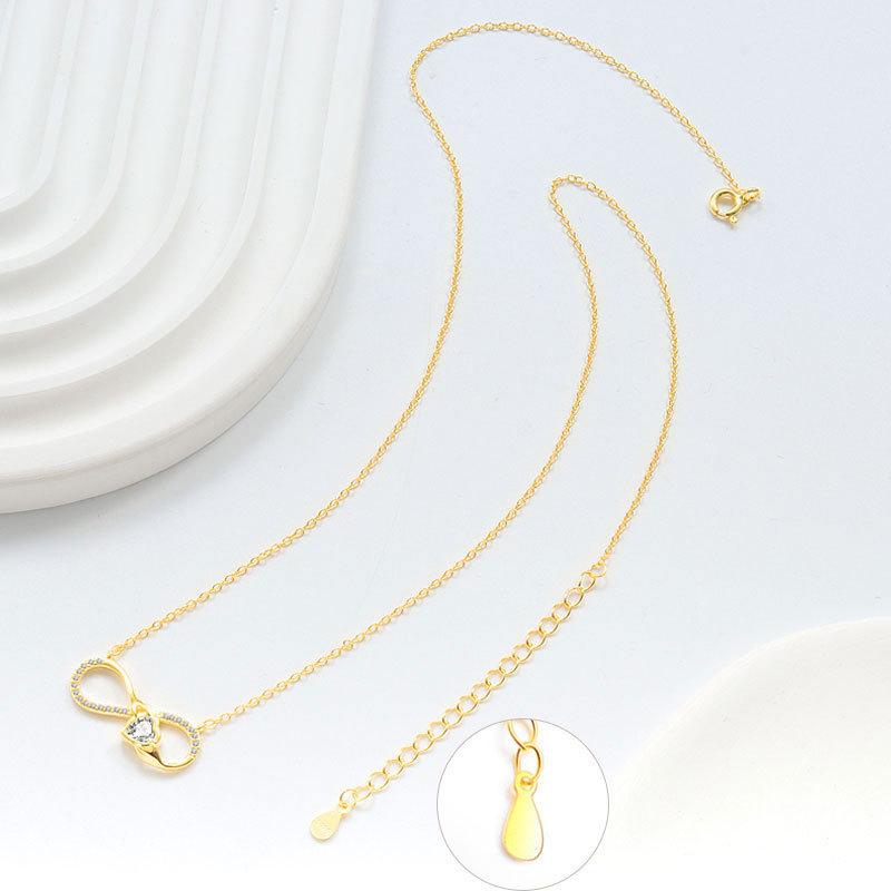Mobius Strip Heart Necklace With Cubic Zirconia Diamonds Elegant Clavicle Chain For Women Fashion Simple Jewelry Gift