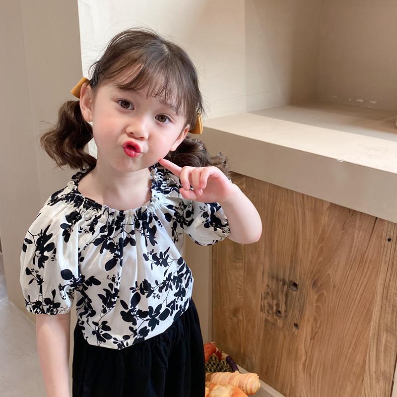 Dětský dívčí top s krátkým rukávem s potiskem listů