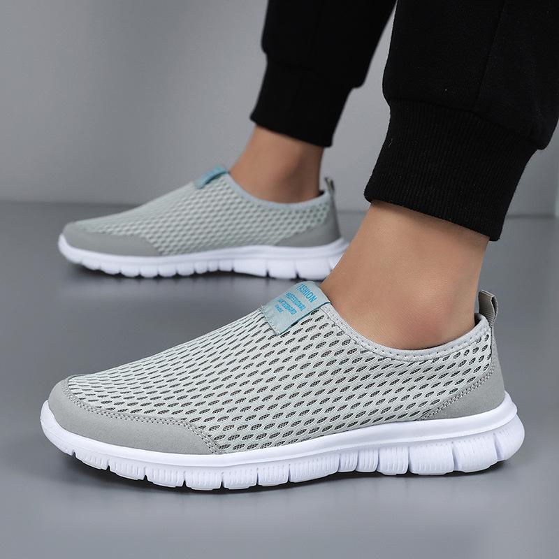 Breathable light sports casual running travel shoes summer new lazy foot