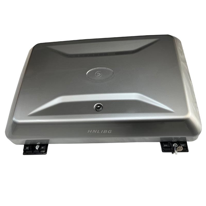 Designed for customizing Land Rover Defender backpacks with side compartments and external storage boxes.