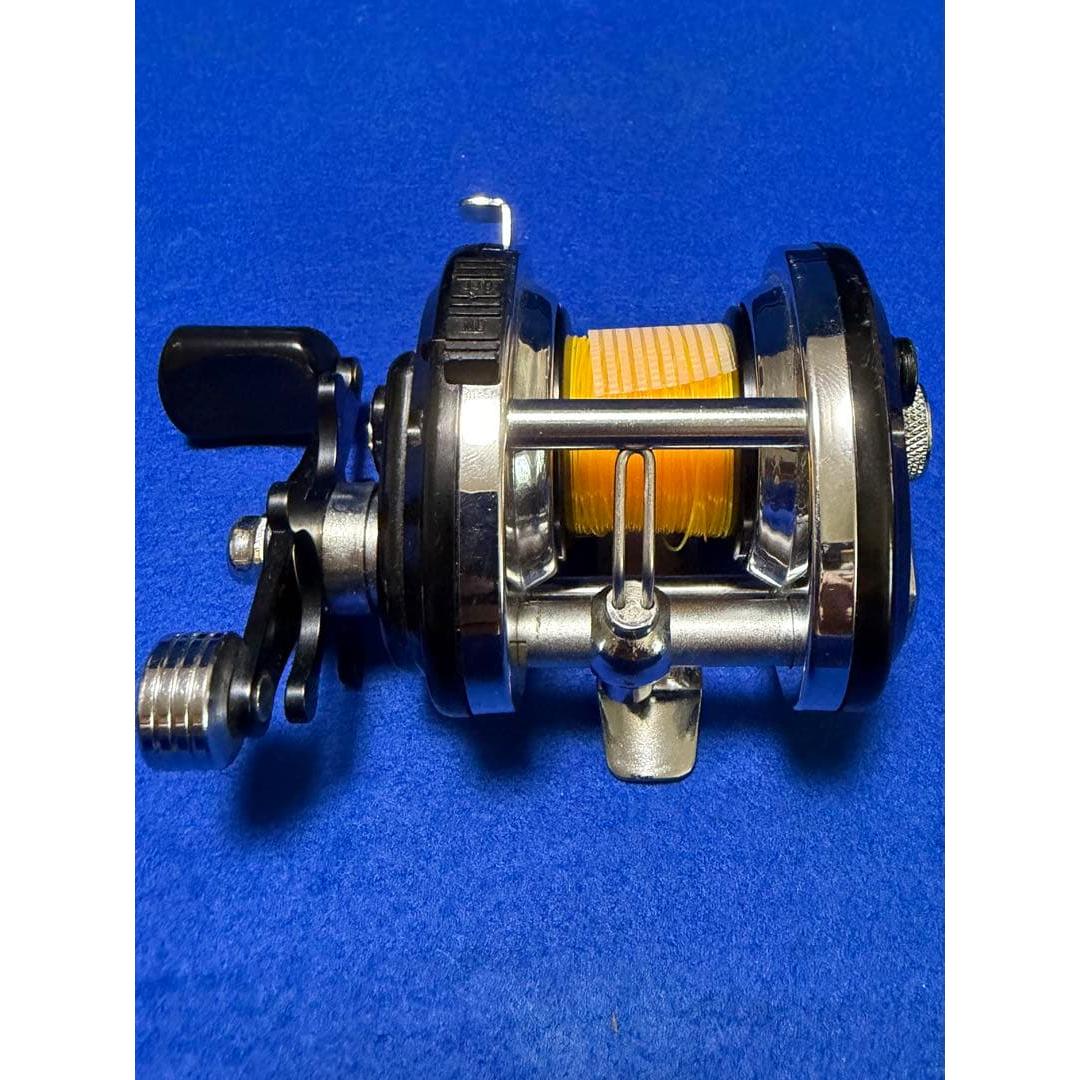 Used Daiwa Millionaire 2000C Egg Shape DAIWA MILLIONAIRE