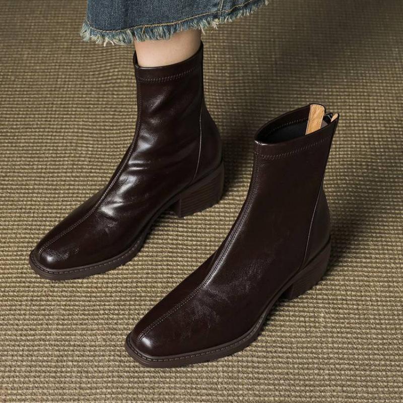 New Versatile and Comfortable Rear Zipper Martin Boots Solid Color Leather Large Size Leather Boots Square Heel Women's Boots Autumn and Winter Mid-tu