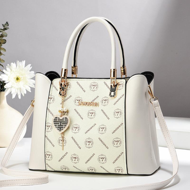 

High Quality Large Capacity Women S Shoulder Bag Luxury Brand Designer Handbag Classic Printed Crossbody Bag Commuting Tote Bag 29x12x23cm