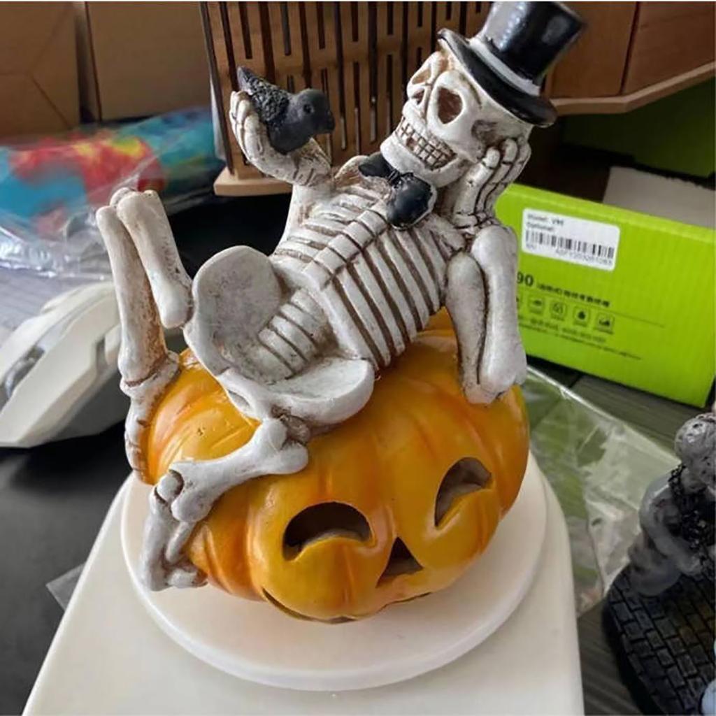 Halloween Figurine Lamp Halloween  And Pumpkin Decorations Used For Indoor And Outdoor Party Decoration LED Lights.