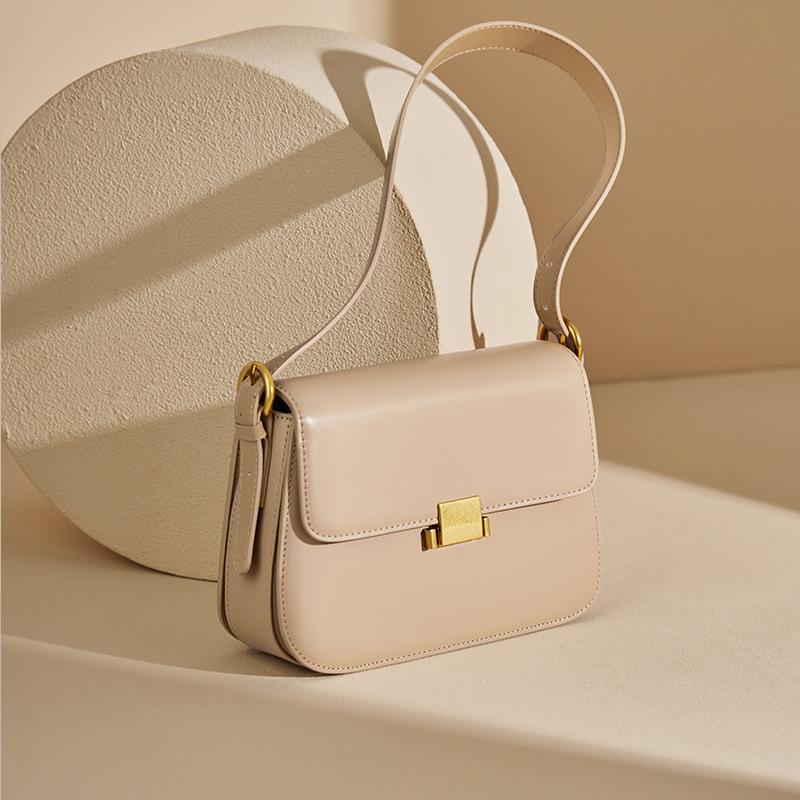 

Mrs. Qiao Underarm Bag 2025 New Women s Bag Autumn Winter Crossbody Small Square Bag High-end Single Shoulder Genuine Leather Women s Bag Long23CM、Thick7.5CM、H