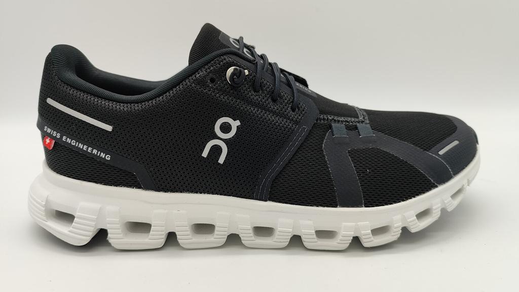 On Cloud 6 Women's Sneakers Black/white