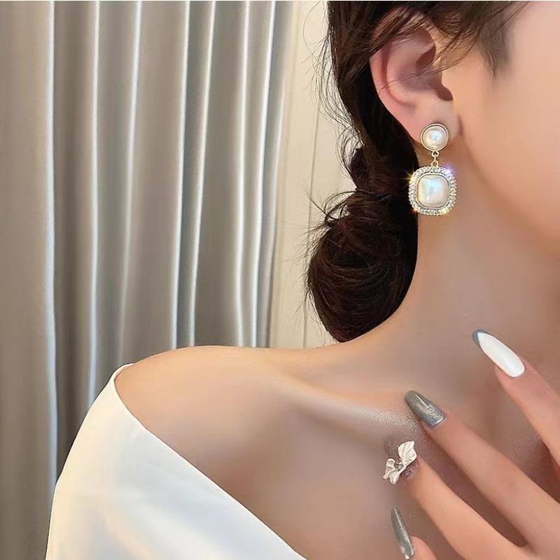 Meier French-style Faux Pearl Earrings - Women's Luxury, High-end, Niche Earrings - S925 Hot-selling Alloy Studs