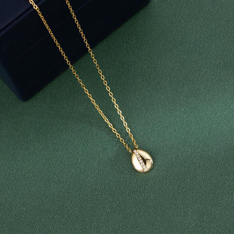 Banyan Tree Women's Gold-Plated Silver Coffee Bean Necklace - Simple, Versatile Clavicle Chain, Light Luxury High-End Design.
