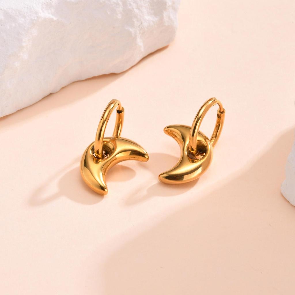 Niche Design 18K Gold Plated Stainless Steel Moon Hoop Earrings for Women