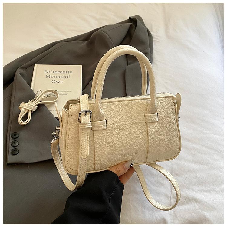 

2025 summer new high-value Korean niche fashion solid-color handbag bag women s shoulder messenger small square bag