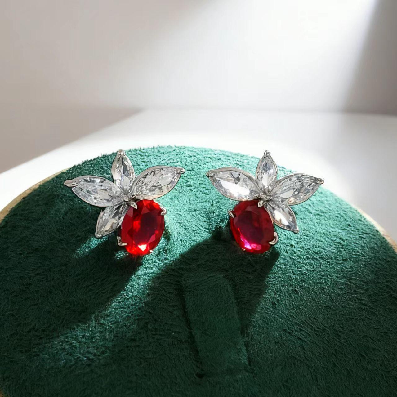 Серьги Бижутерия Имитация Королевского Сапфира Цветок Цветные Сокровища Пусеты Ретро Простые Пусеты Бабочки Женские Gold plated copper красный