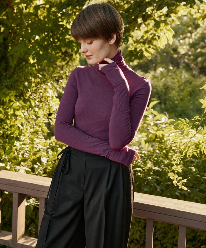 HANSUKNE Crop Warmer Turtleneck (Purple)