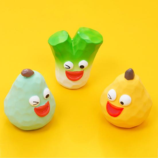 Cute Fruit Dog Toy Squeaky Latex Vegetable Dog Chew Toy Puppy Teething Toy for Aggressive Chewers Fetch Play
