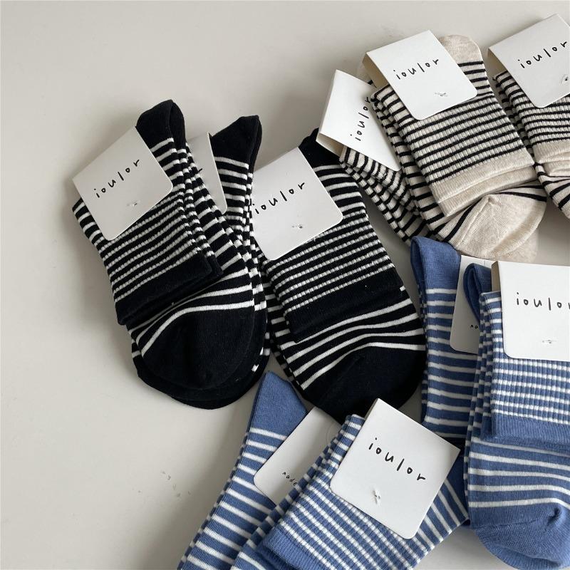 Ladies Spring New Style High Elastic Stripe In The Tube Stack Socks