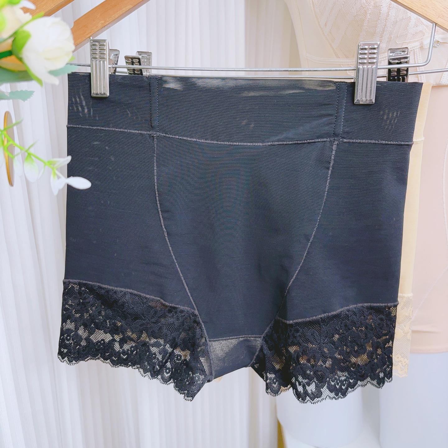 

Женские шорты с утяжкой талии, мощно стройнящие, со средней посадкой, бесшовное моделирующее белье, послеродовые формирующие трусы XXXL чёрный