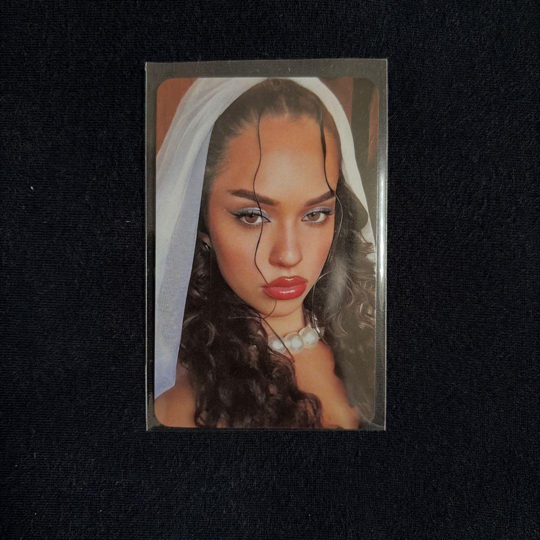 

[USED] KATSEYE Soundwave POP UP Purchase Bonus Trading Card Daniella