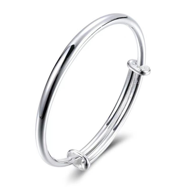 Women's Push-Pull Telescopic Bracelet: Elegant, Niche Design, Light Luxury, Versatile Fashion Accessory.