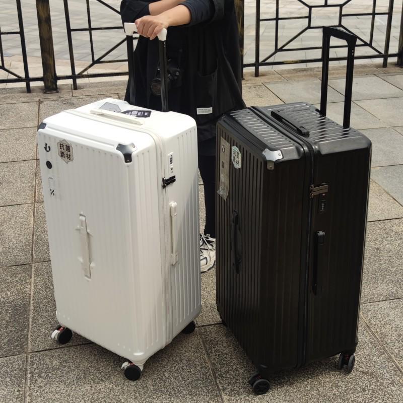 Extra Large Capacity Five-Wheel Antibacterial Suitcase with Brake Wheel and Password Lock