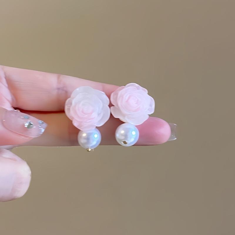 Retro light luxury pearl flower fashion earrings femininity high sense atmosphere stud earrings versatile personality earrings