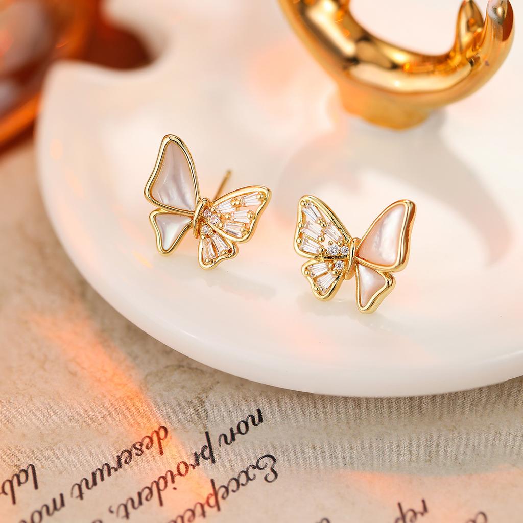 Hochwertiger Luxus Natürliche Muschelohrstecker S925 Silbernadel Ohrringe Leichter Luxus High-End Stil Temperament Ohrringe Frauen