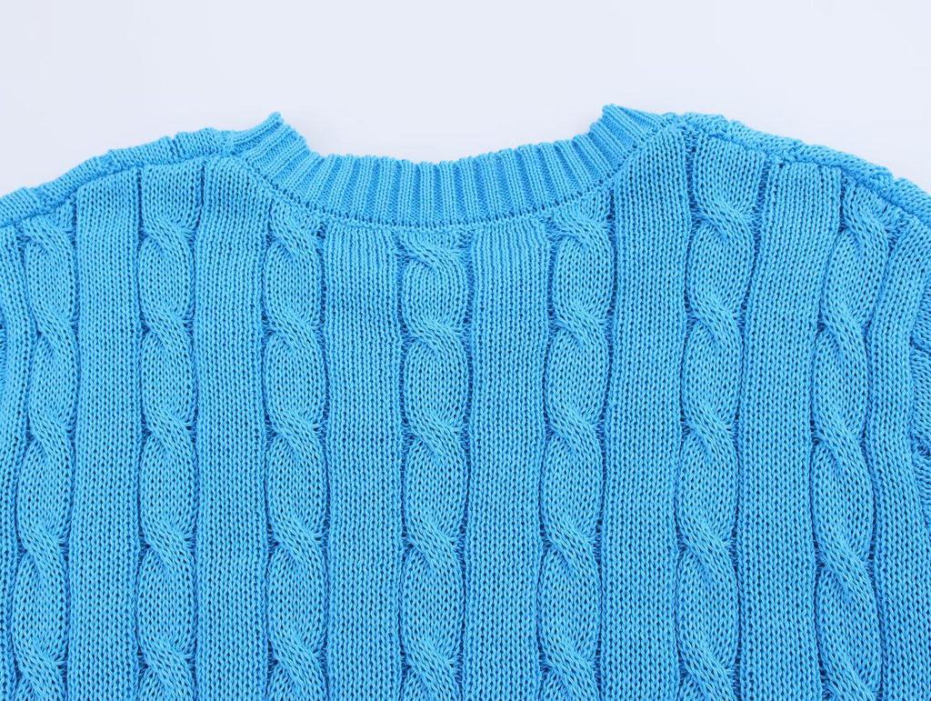 Spring 2025 Women's European-American Style Eight-Strand Braid Knit Top - Slimming, Short Sleeve, Round Neck