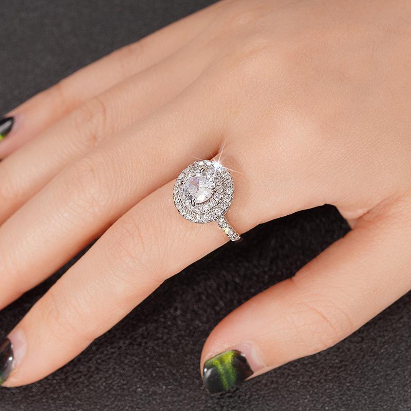 Light Luxury High-End Single Ring Woman, Lady Elegant Temperament Ring, Fashionable And Shiny Design Sense
