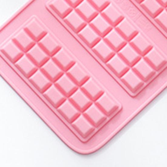 4 Cavity Chocolate Mold Non-stick Easy to Clean Silicone DIY Chocolate Chip Mold for Home