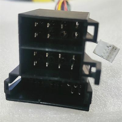 Accesorios para la electrónica del coche – Cables, adaptadores y enchufes
