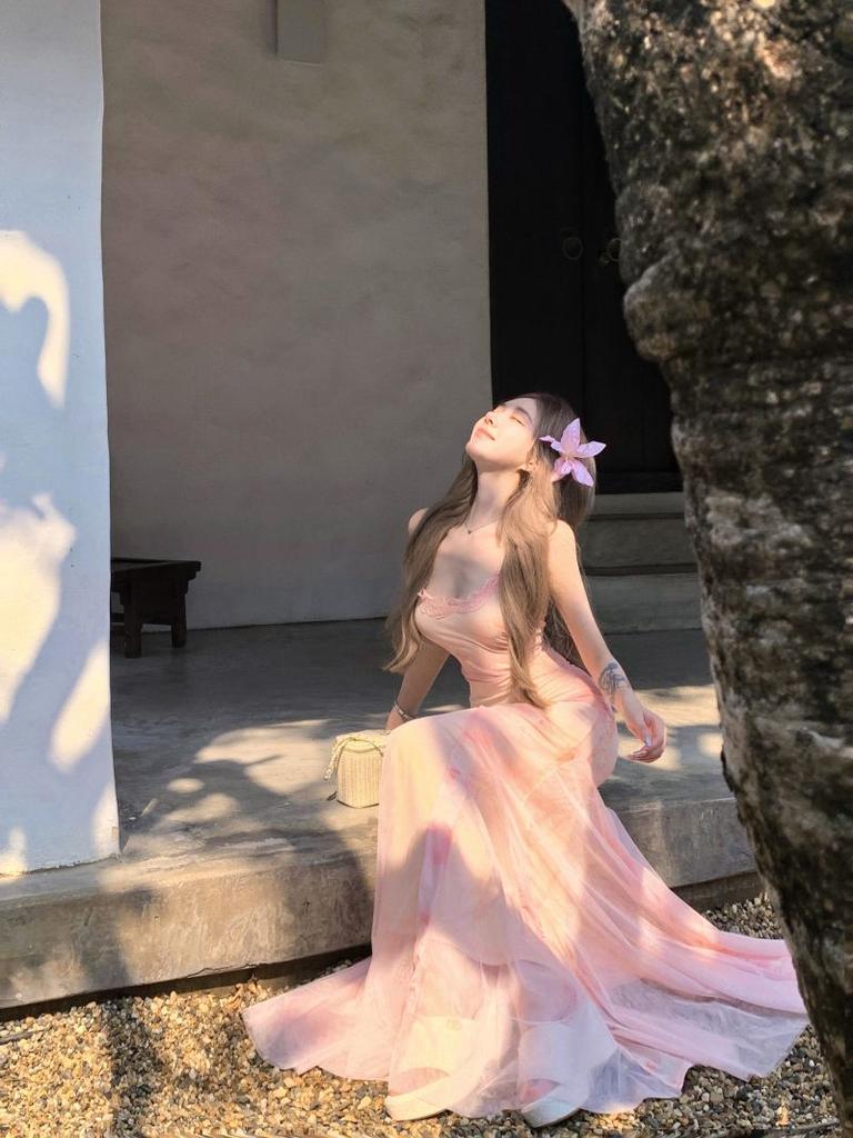 Lace splicing printing suspender dress women's summer mesh fishtail skirt design waist skirt hip-wrapped long dress