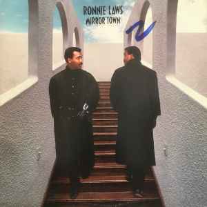

LP Record RONNIE LAWS - Mirror Town BFC40089 Columbia 1986 US Jazz Used