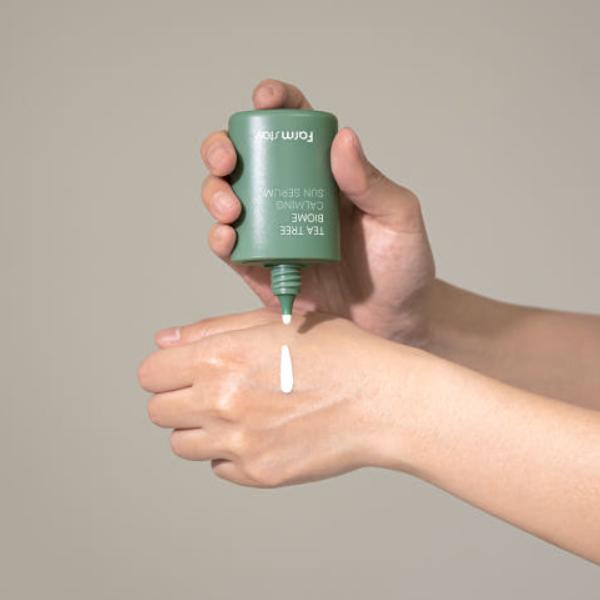 Farm stay Tea Tree Biome Calming Sun Serum (50ml / 1.69 fl.oz.) (3 Options)