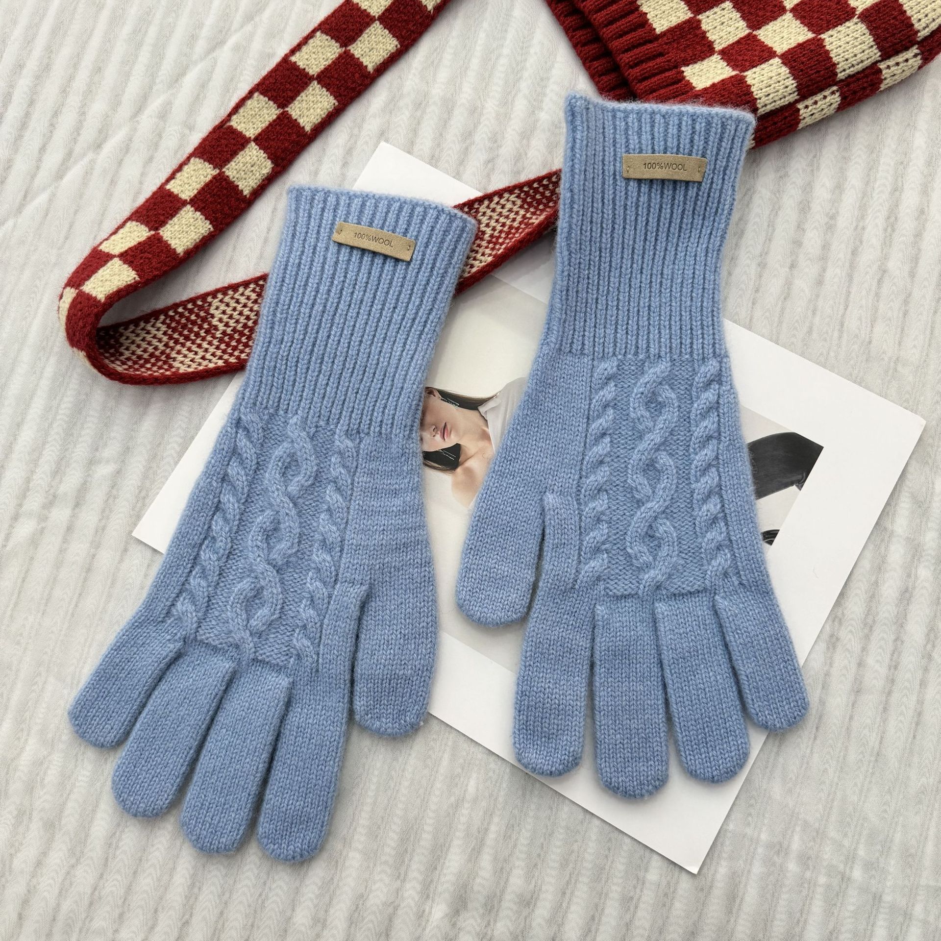 

100% чистая шерсть перчатки женские зимние однотонные теплые перчатки женские Inspremium Twist сенсорные перчатки для экрана One size небесно-голубой