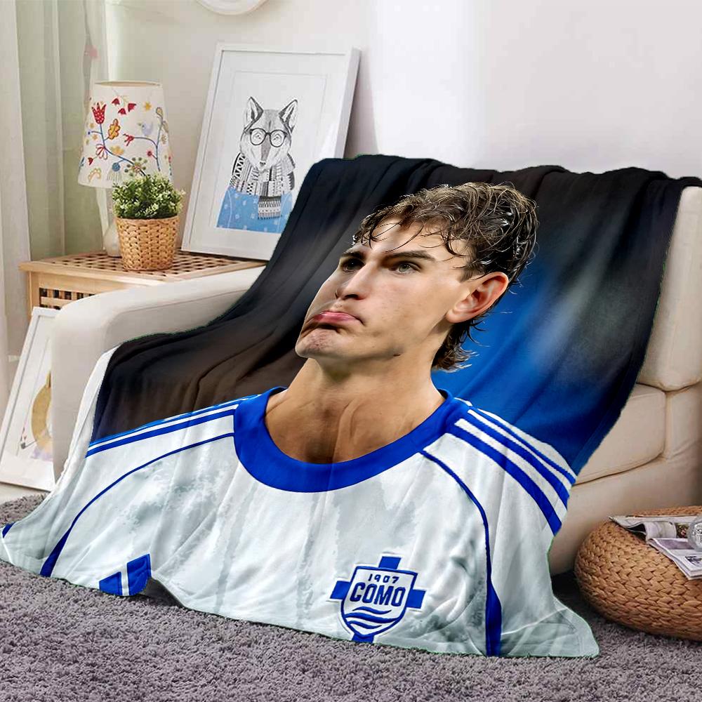 Dynamic Soccer Celebration Blankets Flannel Printed Breathable Warm Throw Blanket for Home Office Bedspreads 0708a47