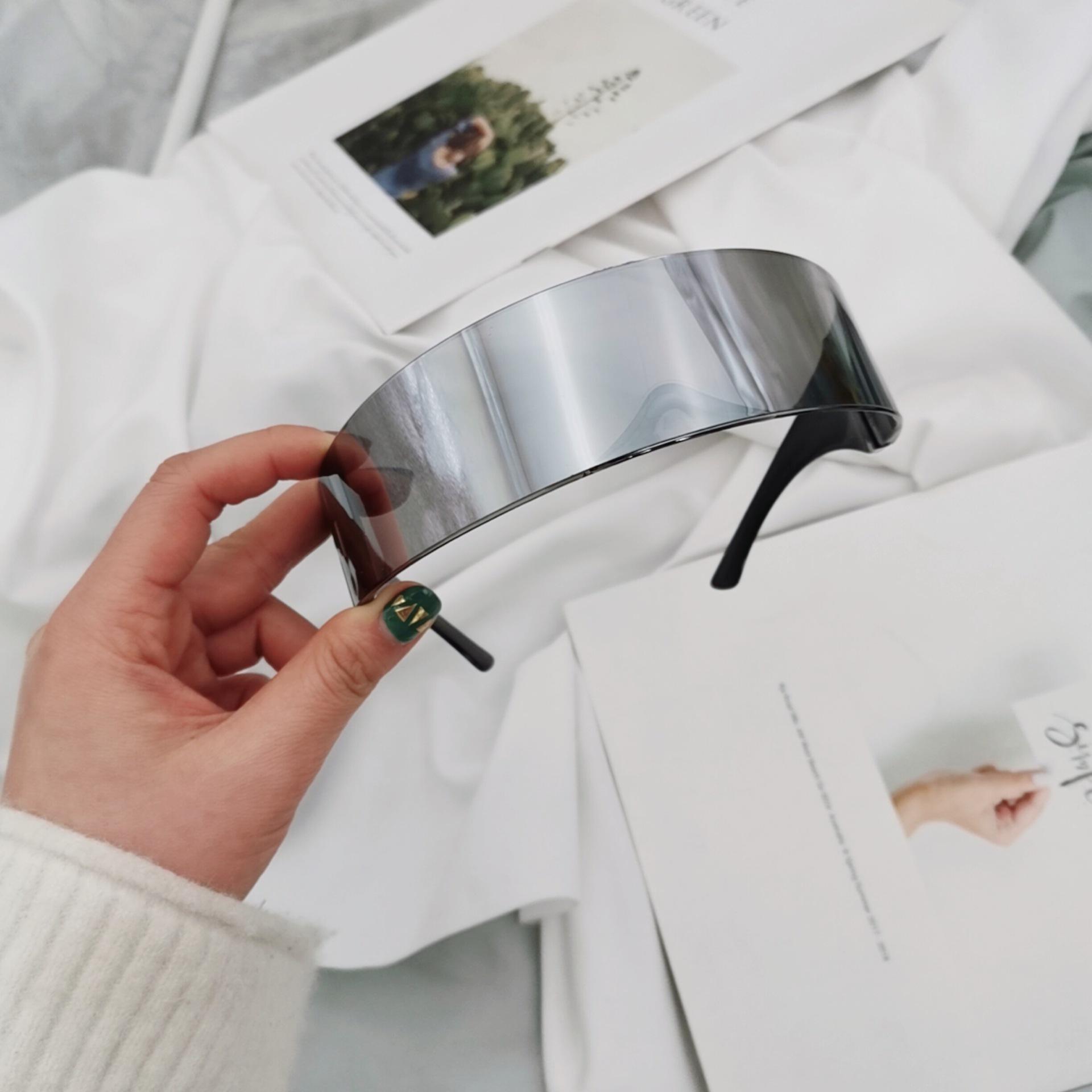 

Солнцезащитные очки Futuristic Warrior: Модные интегрированные очки для вечеринок с персонализированной повязкой на голову As shown