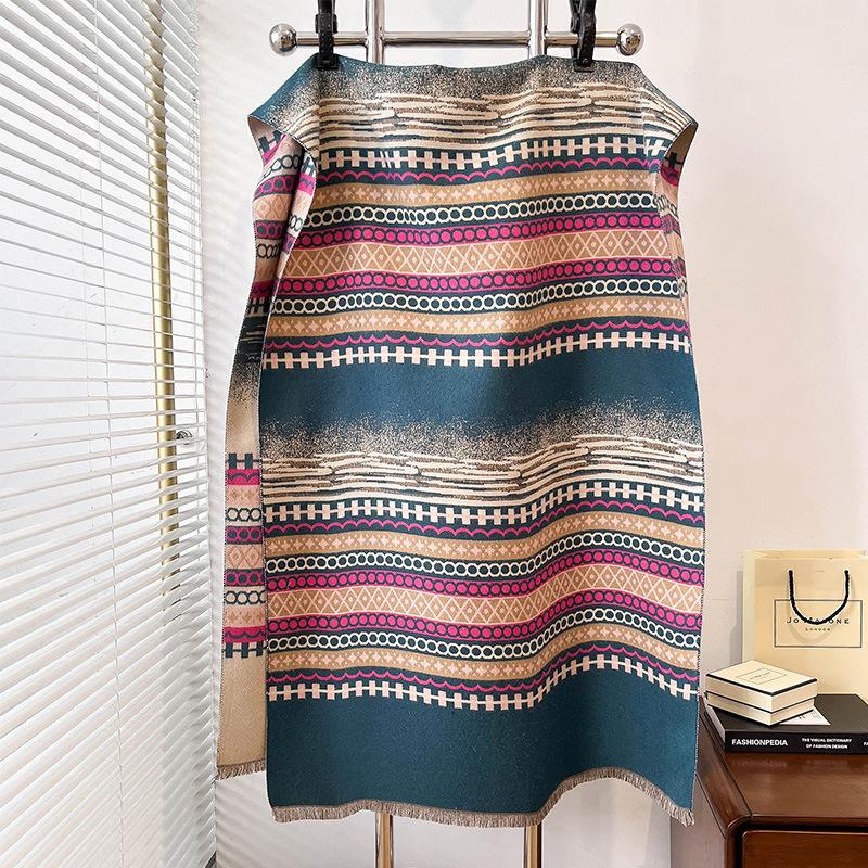 Tassels Thickened Scarfs In Autumn And Winter, With A Loose Shawl, A Sense Of Luxury, A Travel Cape Woman