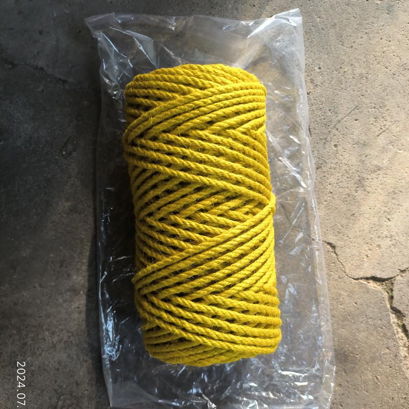 Handmade Odorless Sisal Cat Tree Rope: Vibrant, Fade-Resistant, Durable for DIY Scratching Posts