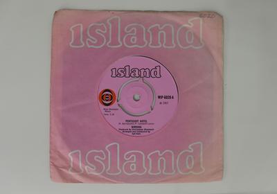 7inch Record NIRVANA  Pentecost Hotel  Feelin Shattered WIP6020 ISLAND 1967 UK Rock Used