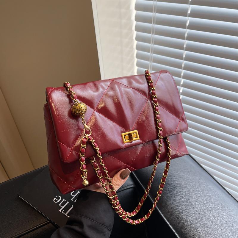 

Rhombus chain bag women s autumn and winter retro new versatile shoulder messenger bag premium commuter bag бордовый