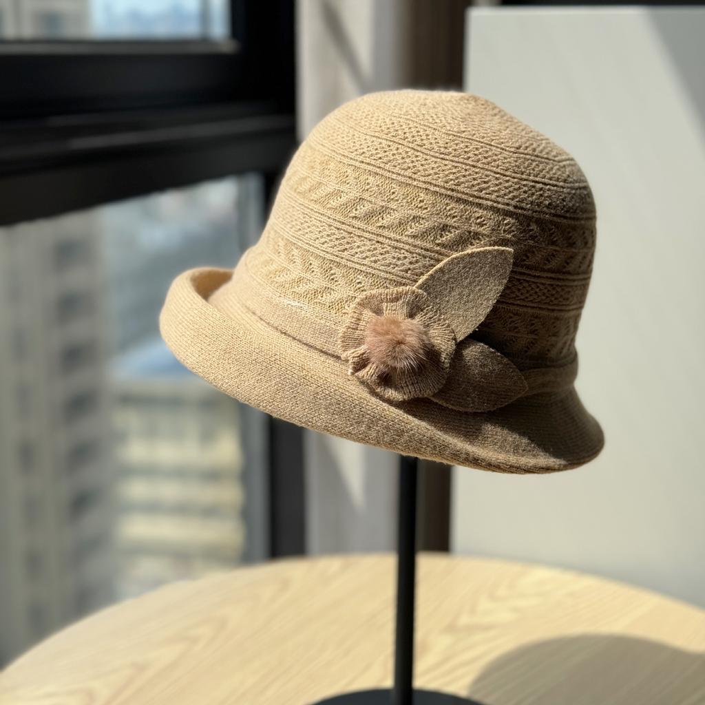 Chapeau de Pêcheur Tricoté Dôme Automne et Hiver Version Coréenne Tendance Décontracté Polyvalent Chapeau Bassin Relevé pour Mère Rend le Visage Plus Petit