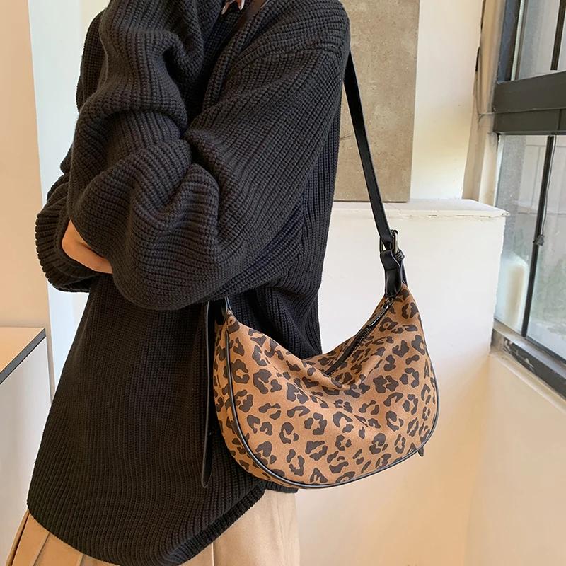 High Capacity Leopard Nylon Zipper Casual Shoulder Bags High Quality Soft Versatile Print Commuting Simple Crossbody Bags