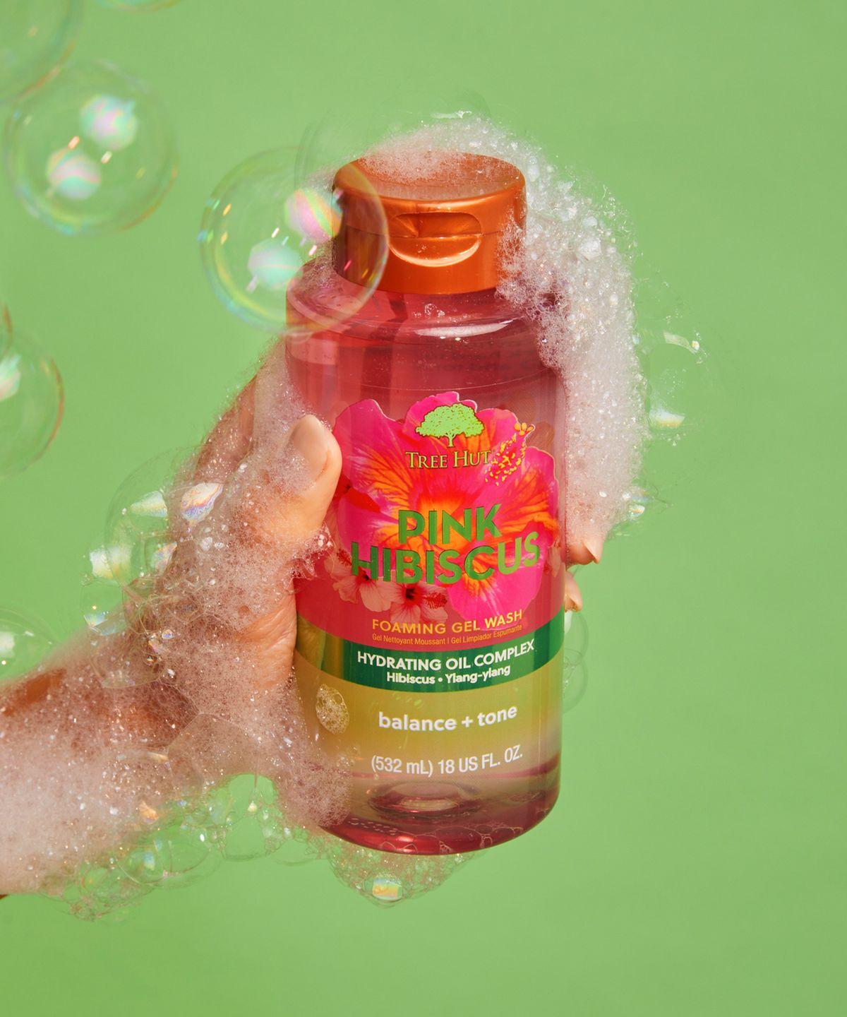Tree Hut Foaming Gel Wash Pink Hibiscus 532ml
