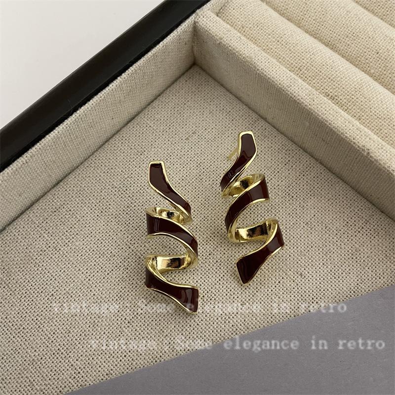 French Retro Red Bean Stud Earrings - Minimalist & Versatile for Women, Perfect for Christmas & New Year