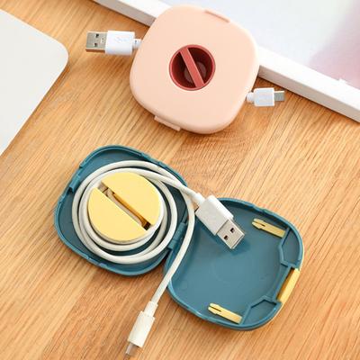 2 ks 2v1 Navíječ kabelů s vestavěným držákem na ruku pro telefon Kompaktní velikost Organizér nabíjecích kabelů Sluchátek USB datových kabelů