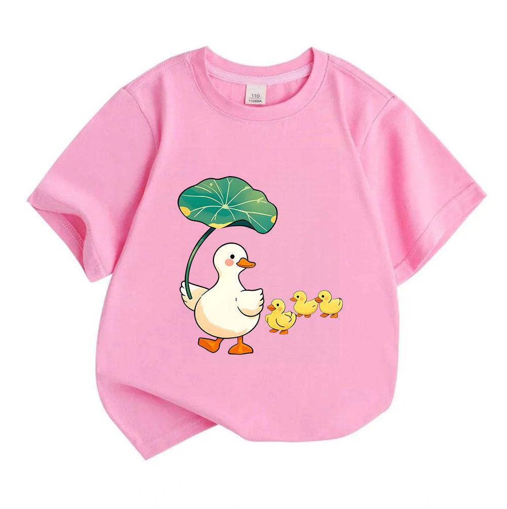 Cute Cartoon Mother Duck Holding Lotus Leaf with 3 Baby Duck