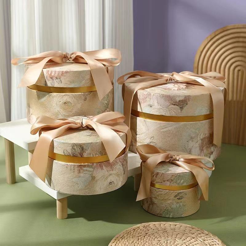 Round Candy Gift Box with Ribbon for Weddings and Guests