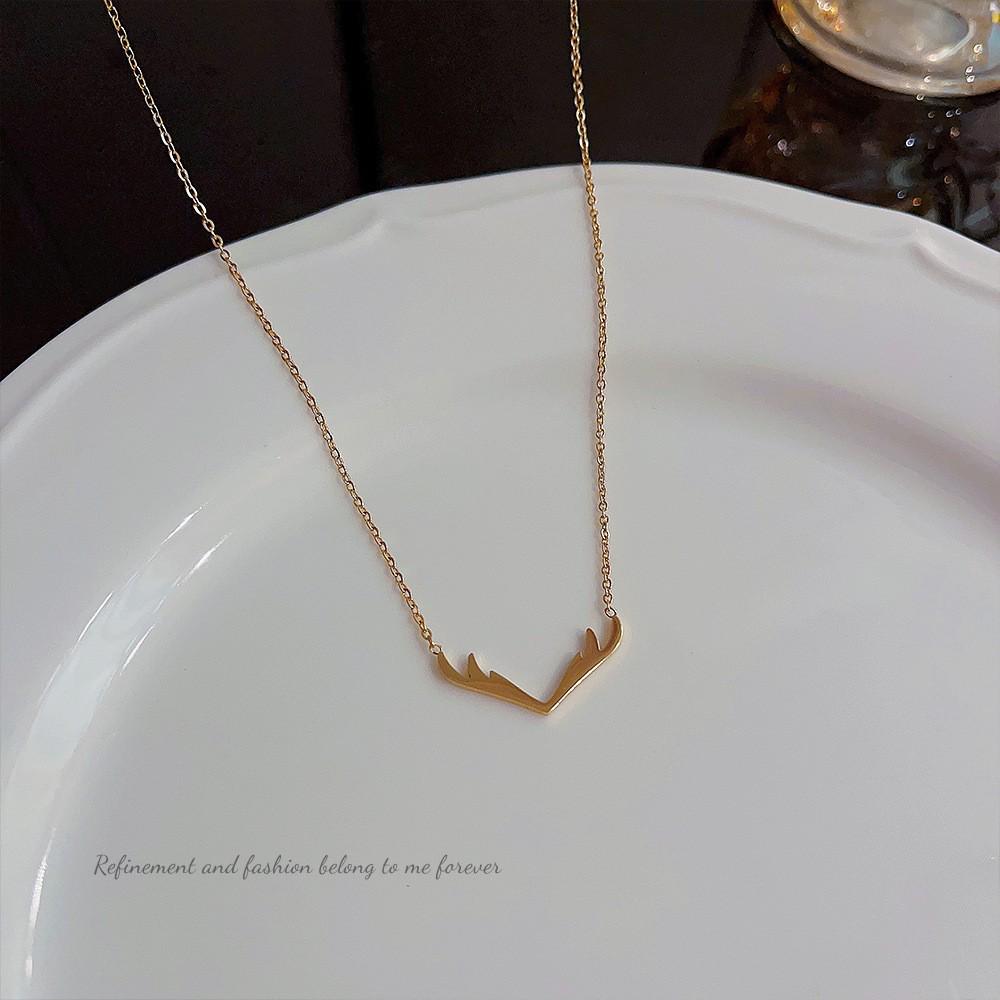 18K Gold Titanium Rhombus Clavicle Chain Necklace - Women’s Trendy Geometric Choker Pendant