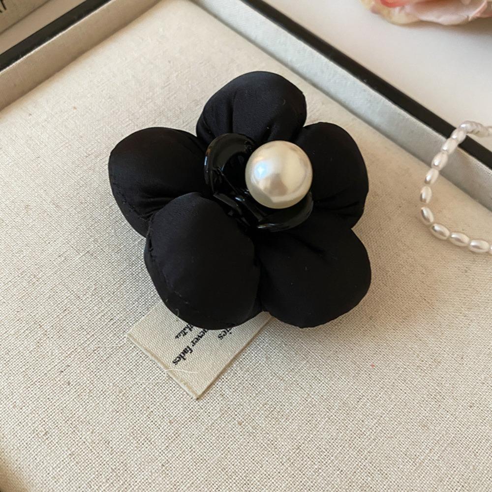 2pcs Pearl Scrunchies Shark Clip Exquisite Exaggerated Crab Clip Sponge Puff Flower Hair Claw  Party