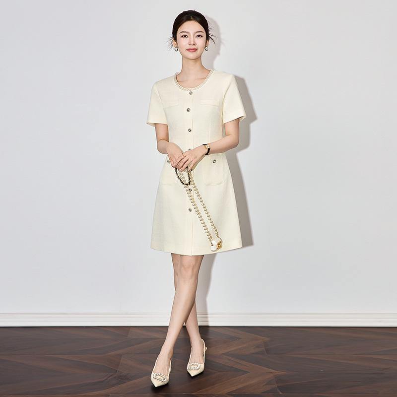 

Elegant Beaded Collar Dress - Autumn/Winter Collection L